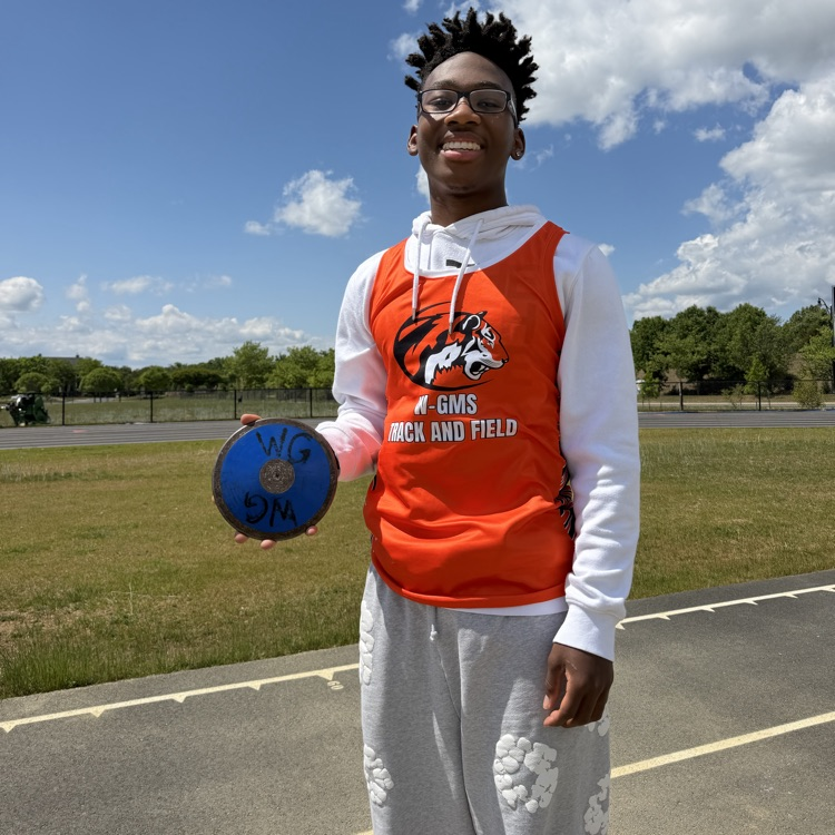 FredSchools's tweet photo. Let's face it. The proof is in the pudding. WGMS Tigers ROCK! Major congratulations to Omari Thompson, an esteemed and dedicated 8th grade student-athlete who recently broke the state record for discus! That's right - HE's NUMBER 1!!! 🔥🐅. We are proud of you, Omari. Let's go! https://t.co/x5jlWvD25E