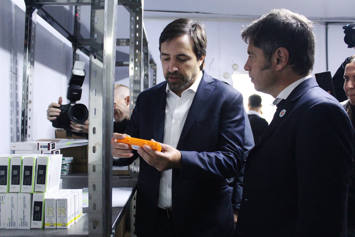 nkreplak's tweet photo. Sin medicamentos, no hay derecho a la salud.

Ante el cierre del programa Remediar por parte del Gobierno nacional, en la Provincia de Buenos Aires redoblamos esfuerzos para garantizar el acceso a medicamentos. Vamos a hacer todo lo posible para no dejar a ningún bonaerense solo. Pero se está cerrando el mayor programa de dispensa de medicamentos del país, que cubría el 85% de las enfermedades mas frecuentes.