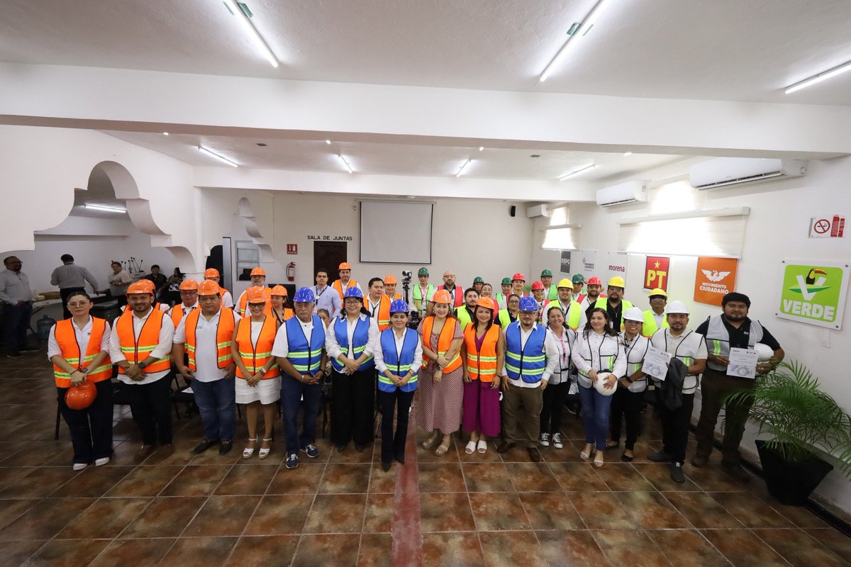 IEQROO_OPL's tweet photo. 📌El IEQROO fortalece la cultura de prevención con la instalación de su Unidad Interna de Protección Civil.

💁‍♀️La Consejera Pdta. @RubiPachecoP, formalizó la instalación de su Unidad Interna de Protección Civil.

https://t.co/65wd2Mv0iR https://t.co/kxGWXCeOME