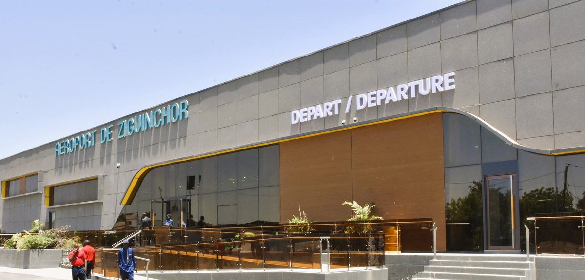 meteosenegal's tweet photo. Aéroport de Ziguinchor : Réouverture d’une nouvelle infrastructure avec son statut d’aéroport homologué par l’ANACIM
https://t.co/knAN4TiCav
#anacim #meteosenegal #aibdsa #mitta #MI https://t.co/Tiu0fJmzKW