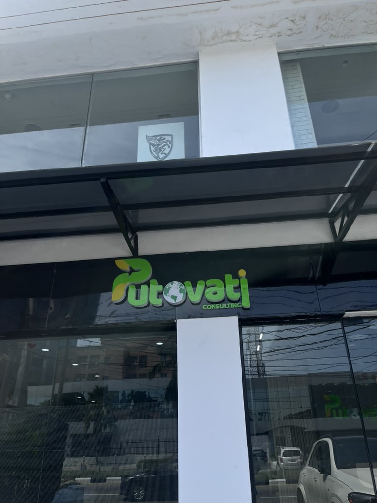 ᴅᴀ ʟᴀɢᴏsʙᴏʏ tweet media