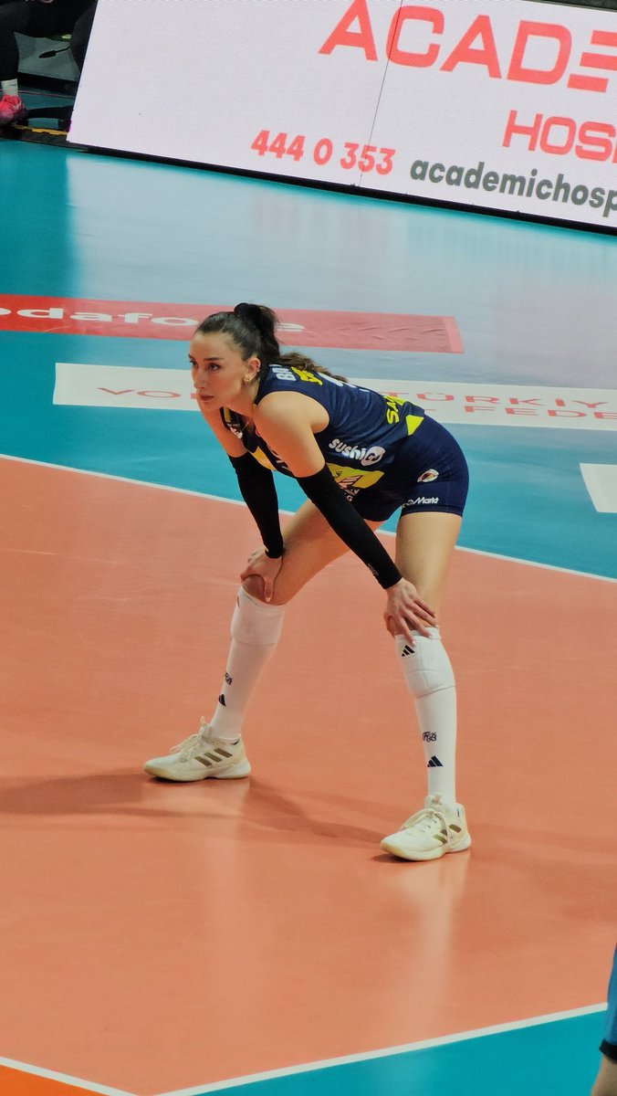 Fahriye Esra Erdem tweet media