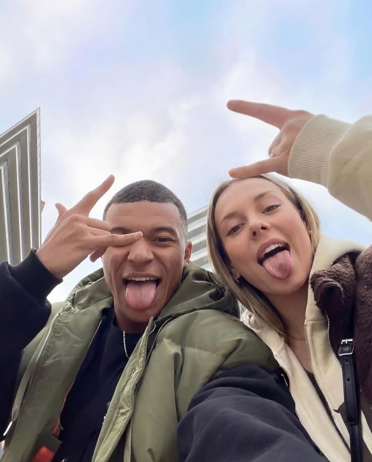 𝐂𝐚𝐬𝐩ɘ𝐫🧃 tweet media