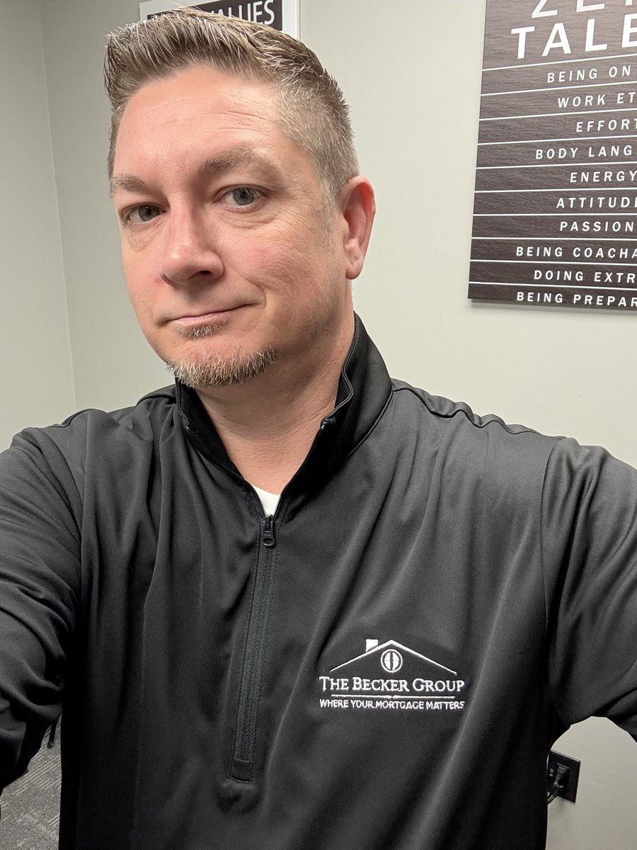 RyanBeckerCMI's tweet photo. New threads. 😎 https://t.co/jKQQeqzIk4