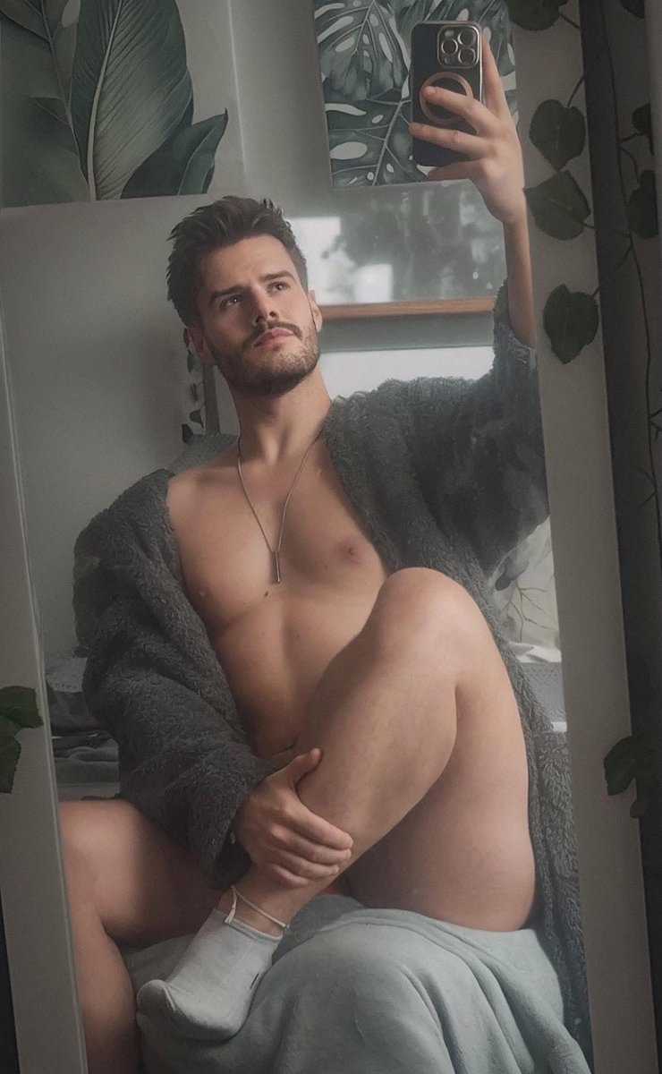 konradhawkins's tweet image. #photographer #sexyboy #selfie #gayfriendly