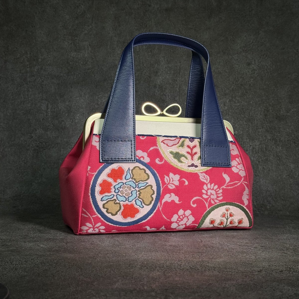 be_aim_kimono's tweet photo. #4月のベストショットをお届け 

すべてあべのハルカス近鉄本店11階にてお手に取っていただけます✨
母の日ギフトもありますよー https://t.co/MiLTMsW4RO