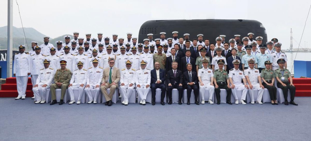 BhuttoUsmanBhu1's tweet image. President @AAliZardari attends commissioning of PNS Hangor President #AAZ said that effective deterrence is needed for stability. The modern submarine strengthens Pakistan's naval defense, protects economic lifelines and reflects the strategic partnership with China.