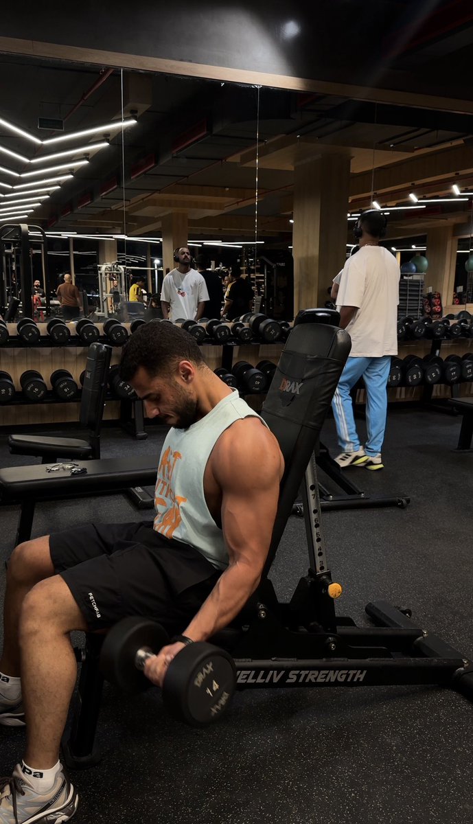 َC.مهند💛🏋🏻‍♂️ tweet media