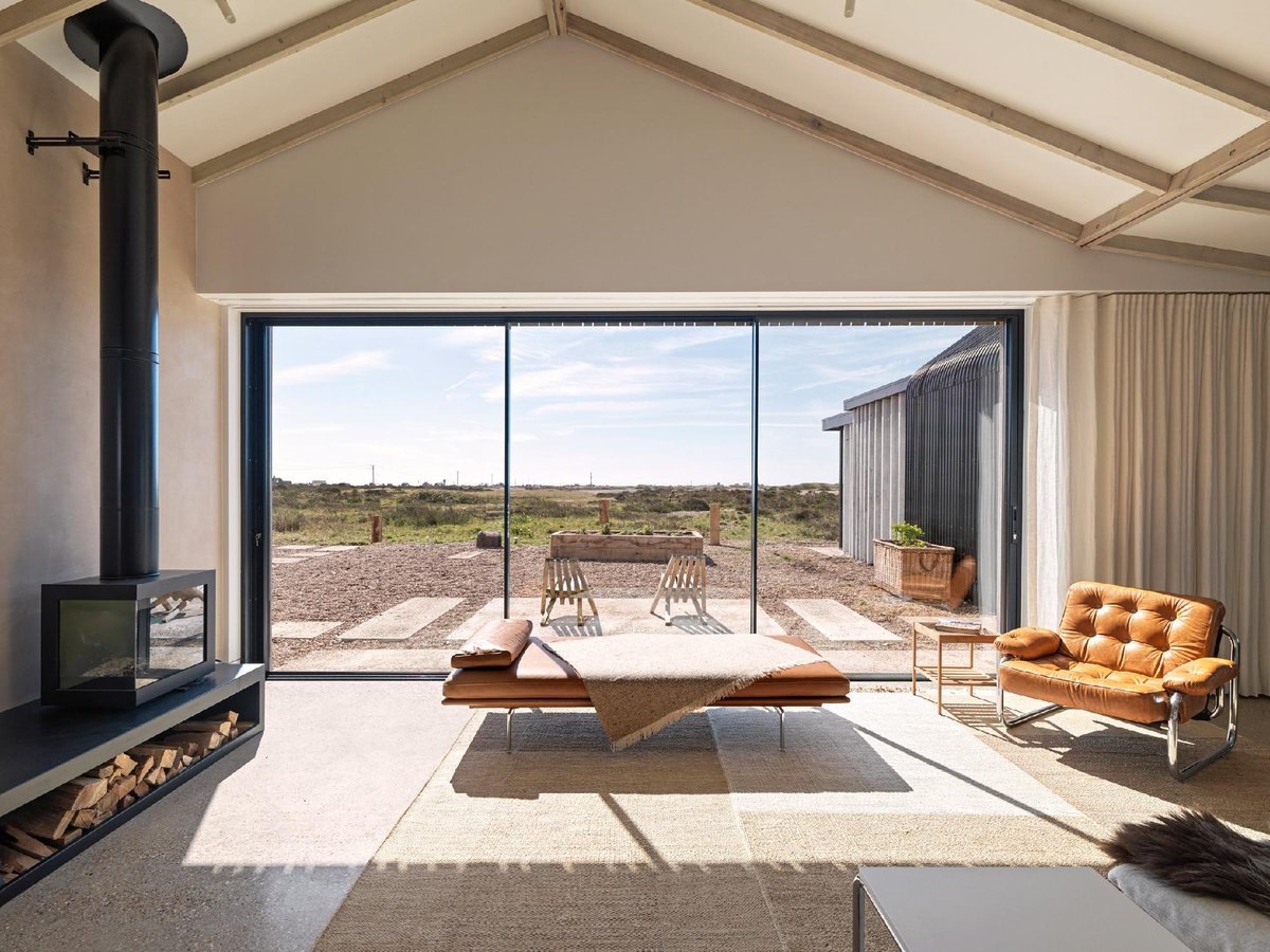 Dezeen tweet media