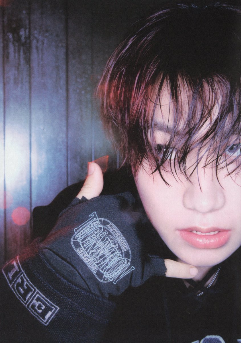 sunjun622's tweet photo. [scan] MODYSSEY - 1ST SINGLE ALBUM <1. Got Hooked: An Addictive Symphony> HENGYU ver.

https://t.co/aLIvWPPknc

#헝위 #HENGYU #亨裕 
#MODYSSEY #모디세이 https://t.co/XUP1jessp0
