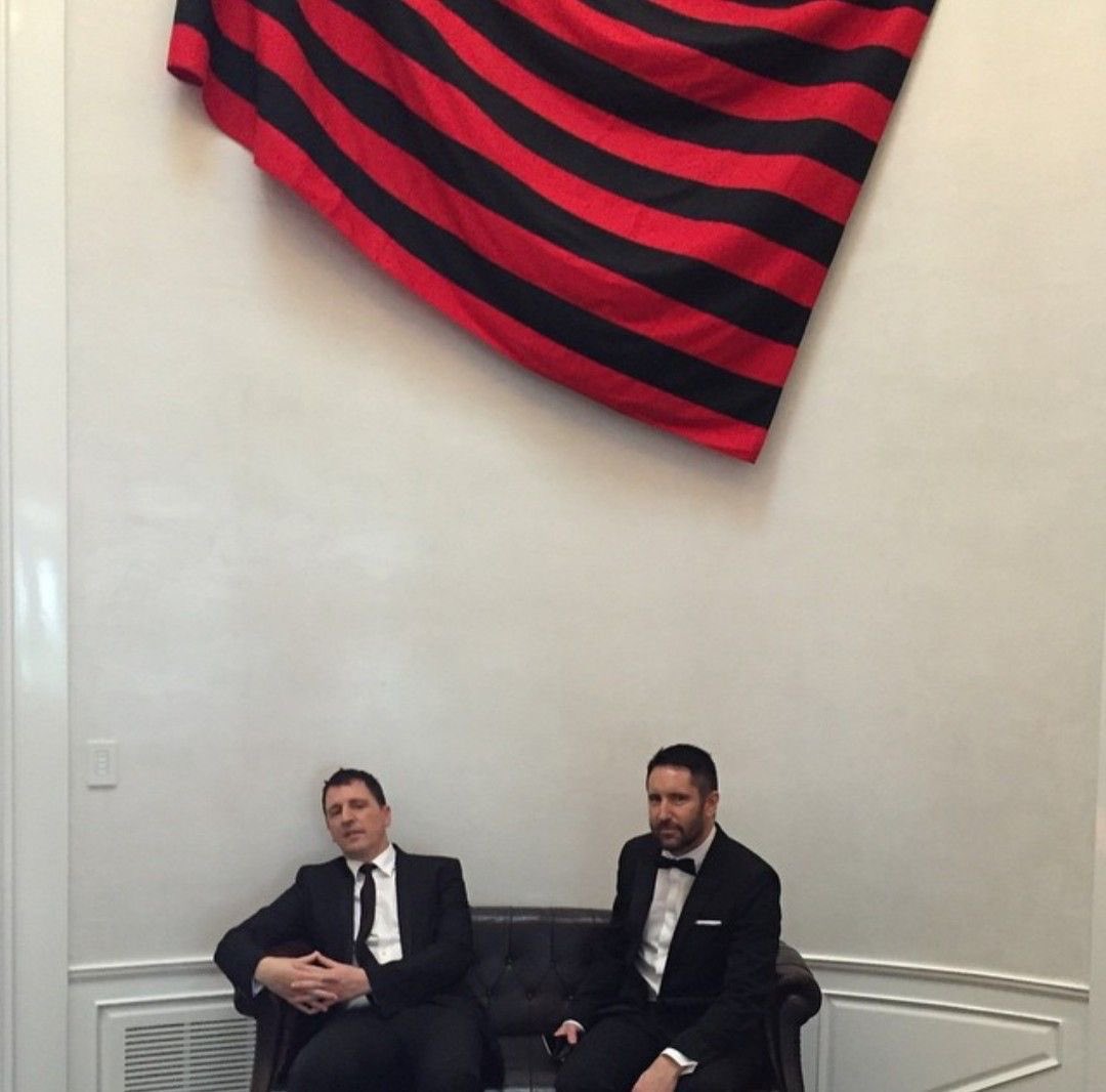 manic reznor dream girl tweet media