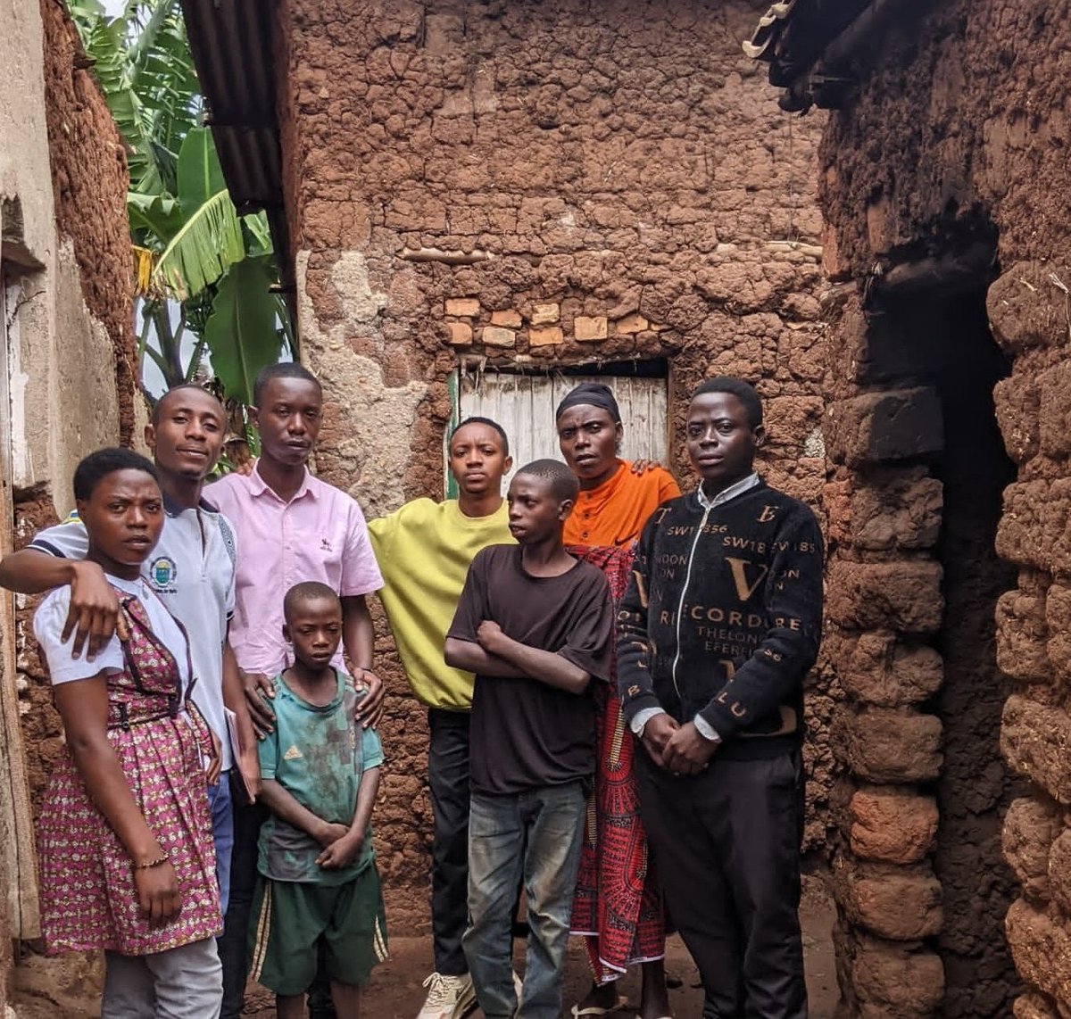 Baho_Initiative's tweet photo. @Baho_Initiative visited a vulnerable family of six in #Tumba, @HuyeDistrict to assess how best to support them with basic needs, school materials for the children, and advocacy. We remain committed. @RwandaLocalGov
#RubyirukoNatweBiratureba
#RwoXReactToImpact
#BahoImpact https://t.co/TguWpGPknJ