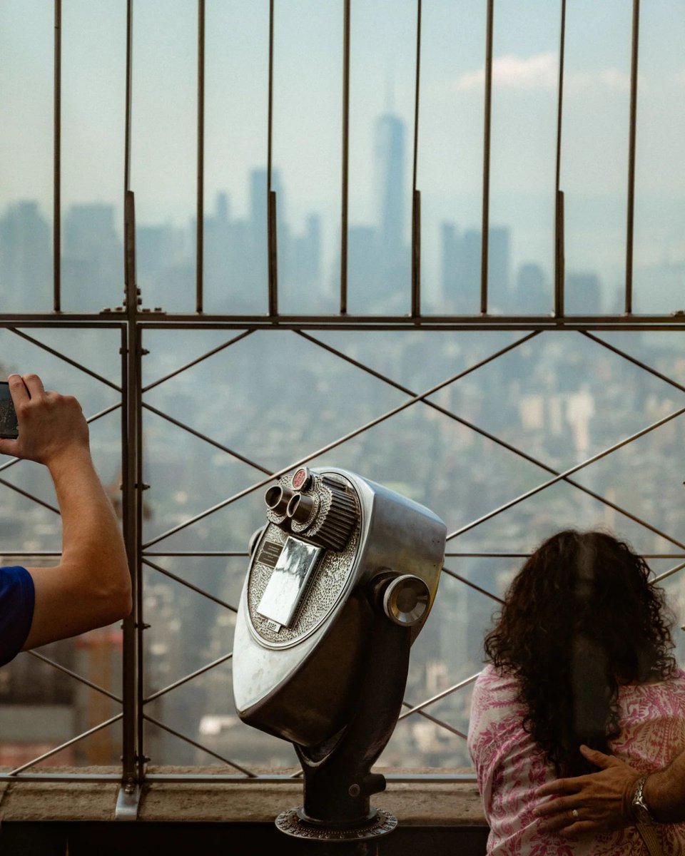 EmpireStateBldg's tweet image. Come check out my 86th Floor Observation Deck today.

Reserve tickets: esbo.nyc/socials

📷: dani(.)clight/IG