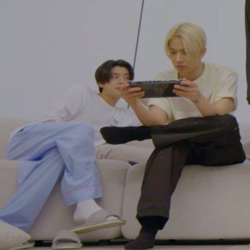 nENe⁷ | 7hypen tweet media