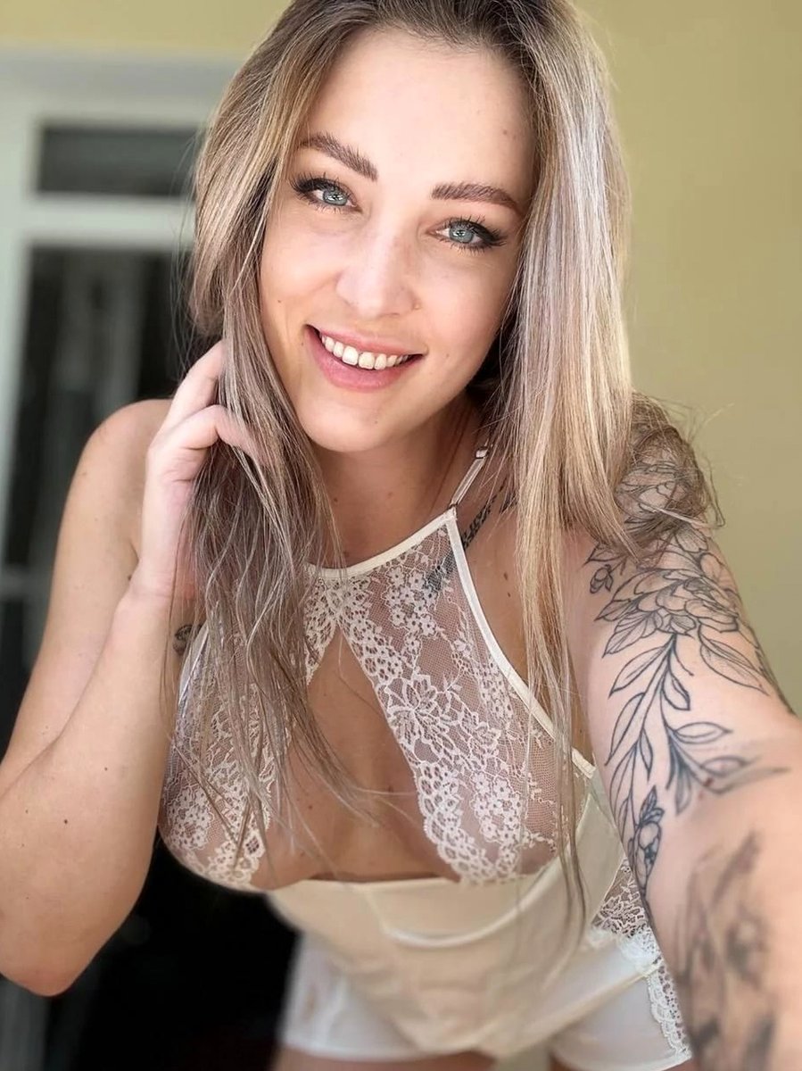 Jewell stott tweet media