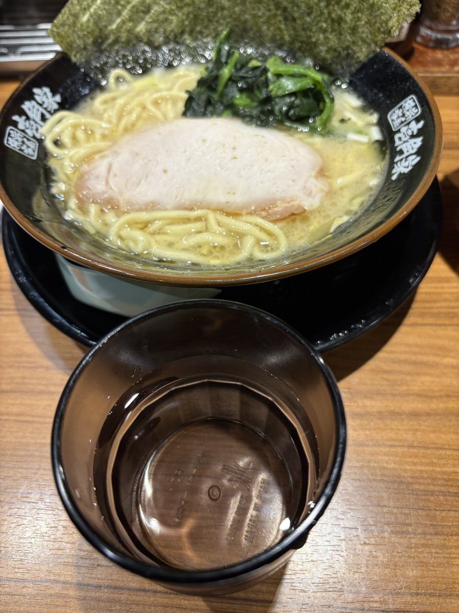 れみ tweet media