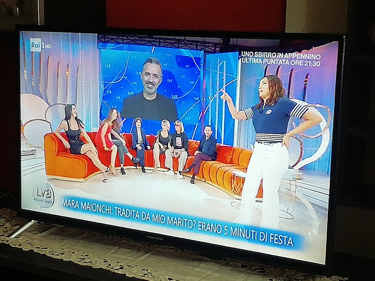 GiovannaDAles20's tweet image. @caterinabalivo nun ce sta🤘 
#Antonella  forse dopo 10 anni😂😂😂😂😂 
#fiorde