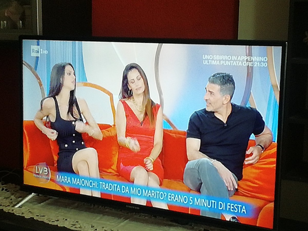 GiovannaDAles20's tweet image. @caterinabalivo nun ce sta🤘 
#Antonella  forse dopo 10 anni😂😂😂😂😂 
#fiorde