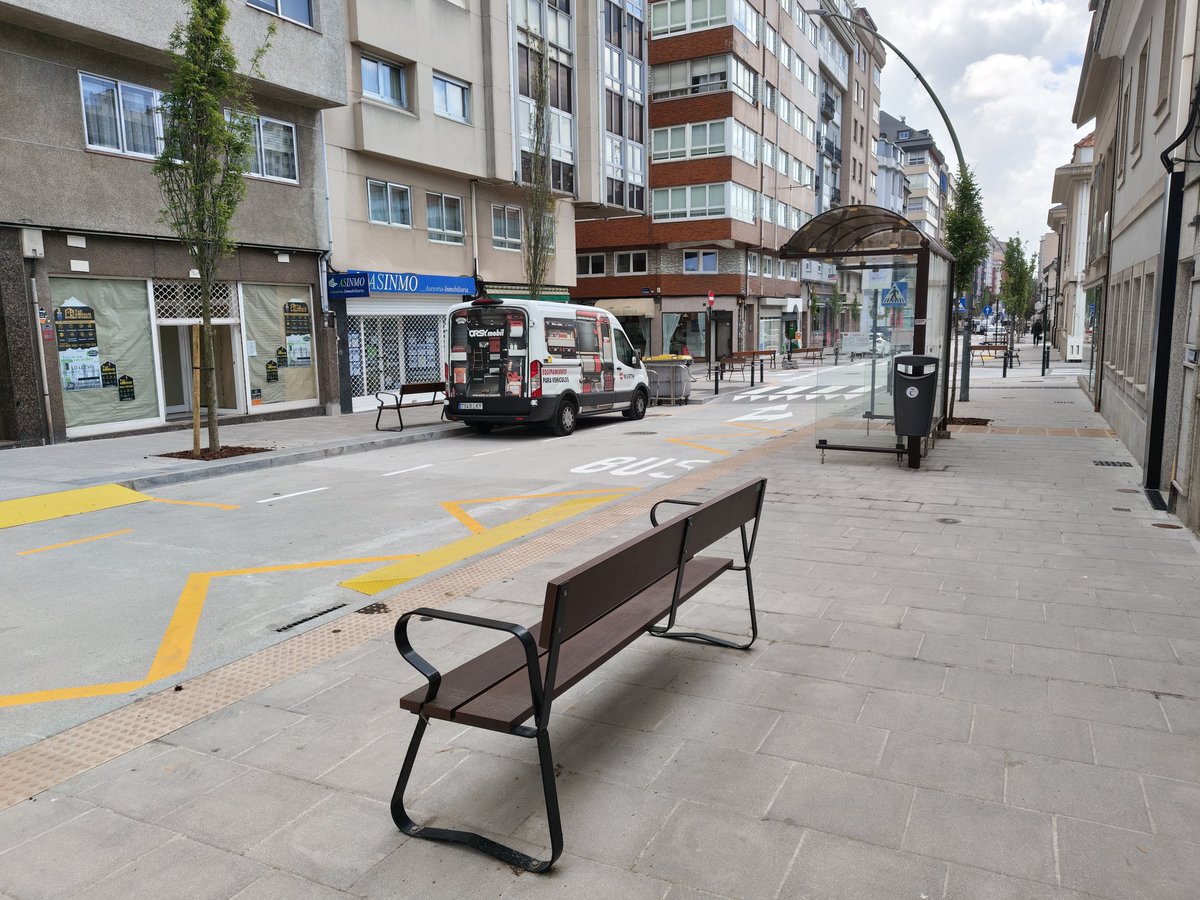 EloyTP's tweet image. #Coruña - Finalizadas las obras 🚧 de la avenida dos Mallos.

La calle ya está abierta al tráfico y, desde mañana mismo, volverá a circular por ella el autobús de la línea 11 🚌