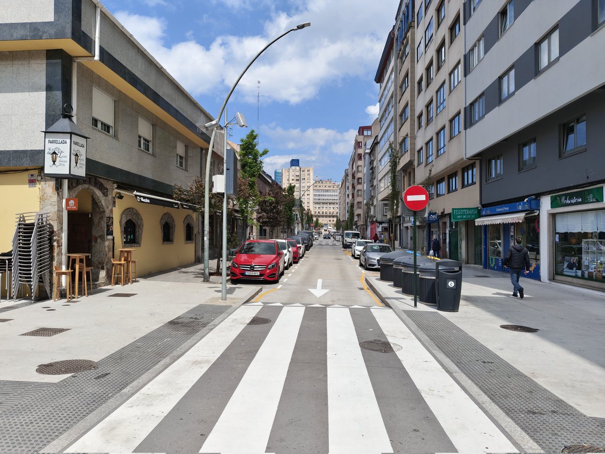 EloyTP's tweet image. #Coruña - Finalizadas las obras 🚧 de la avenida dos Mallos.

La calle ya está abierta al tráfico y, desde mañana mismo, volverá a circular por ella el autobús de la línea 11 🚌