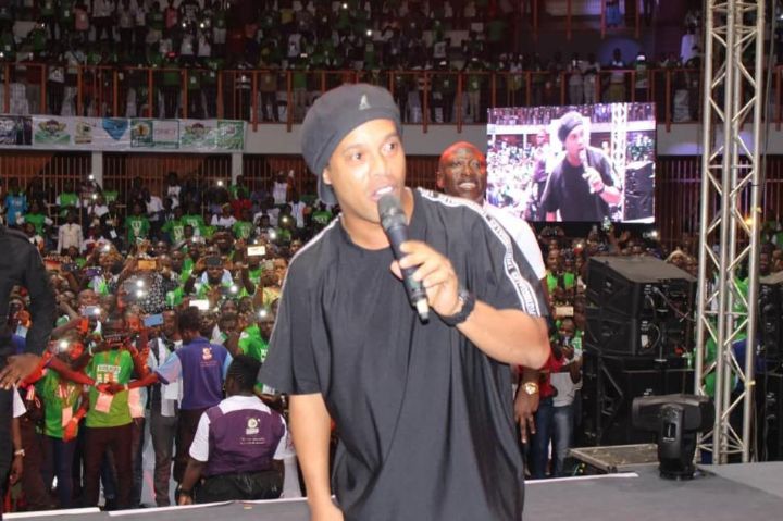 LE JPEG 📁 tweet media