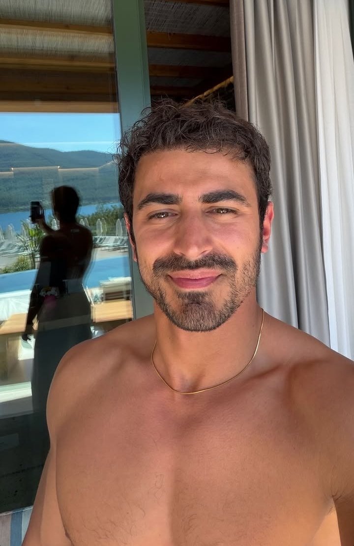 Enjoying these days to the fullest☀️
#arafta #emingünenç