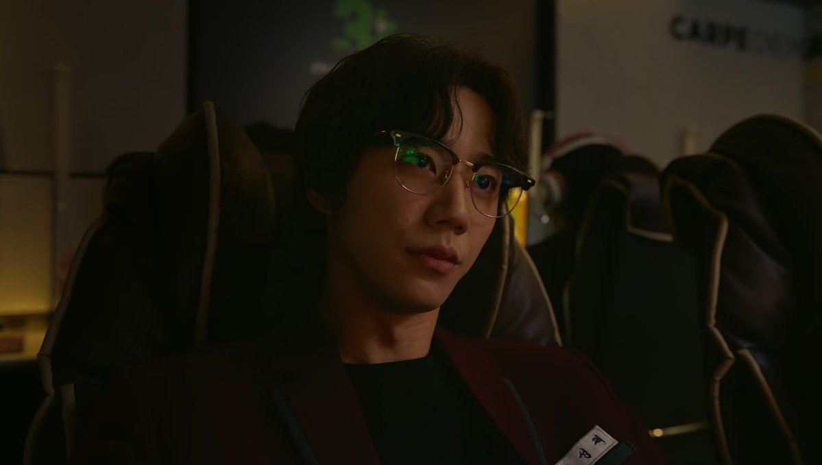 탄빵 tweet media