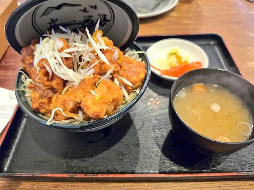都子 tweet media