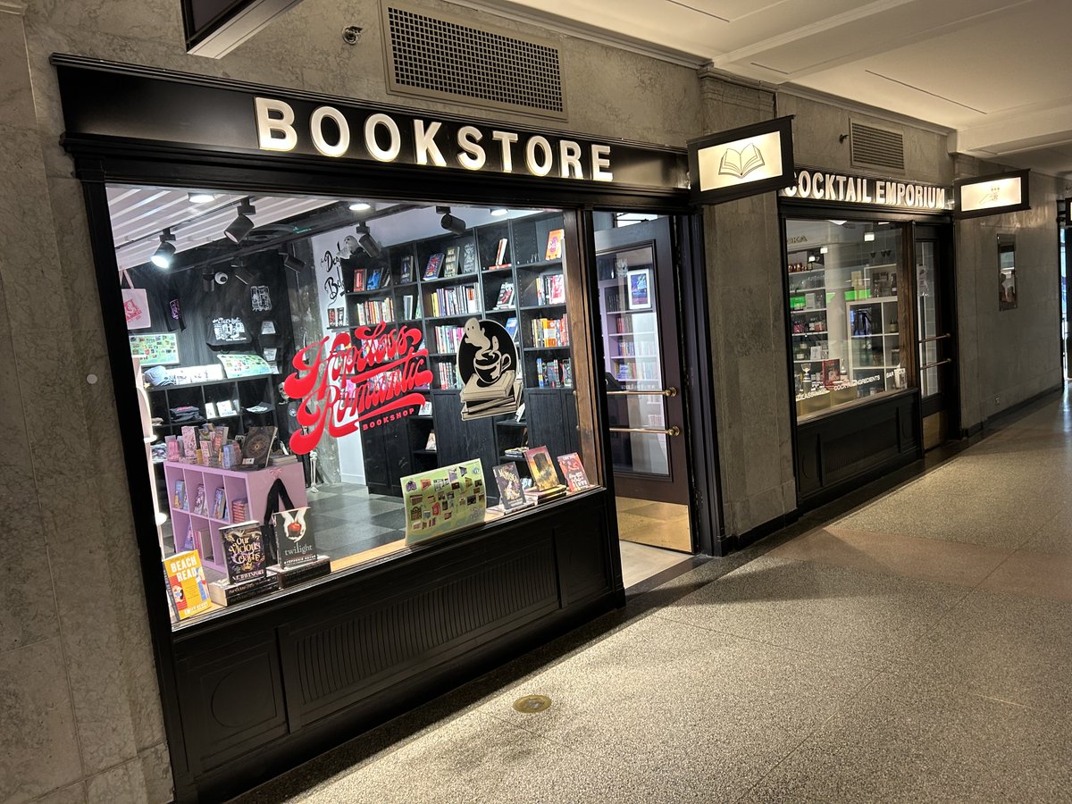 VL_konona's tweet image. Good pairing? Renovated Union Station #toronto is bursting with fun opportunities #ontario