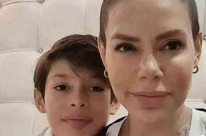 Megavision_ve's tweet photo. FALLECIÓ HIJO DE LA RECORDADA ANIMADORA JOSEMITH BERMÚDEZ

Este miércoles 29 de abril se confirmó el sensible fallecimiento de Juan Cristóbal Sforzina Bermúdez, hijo de la qu...

https://t.co/DI4aorfJya

#Noticias https://t.co/KTbZwt5MSt