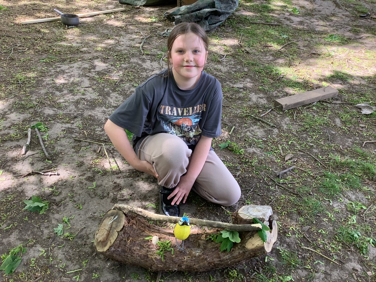 CranfordParkCE's tweet image. In art this term, #Year6 are studying trail-breaking artists who often use their art to symbolise themselves. In #forestschool the children created art using natural objects to symbolise something about themselves. 

#outdoorart #artinnature🌱🌺