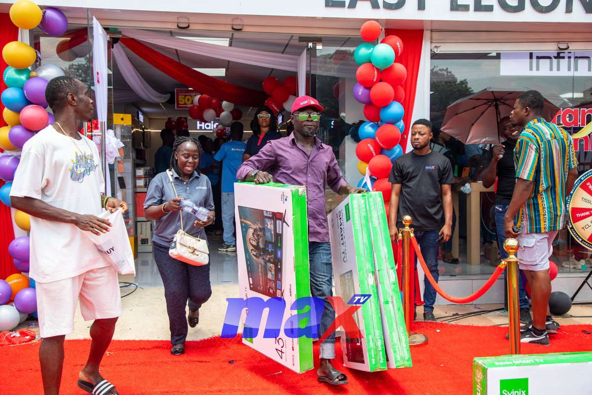 MaxTVGHonline's tweet photo. 📸 Grand opening of the @maxbuyghana new shop at La, Bawaleshie, East Legon. 

#MaxBuy #MaxTV #MaxTech #MaxOnline https://t.co/J5Mu2yfatB