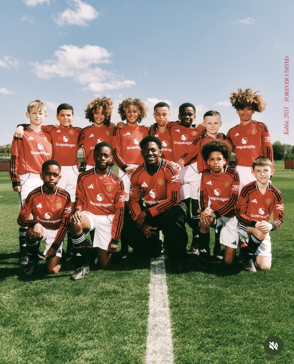 YardbwoyG's tweet image. Hopefully we don’t sit back and watch another hipster manager with a win percentage of 31% in the PL kill this one too. 

We have to protect this club from people who’ll simply never understand. #ForeverUnited #ThisisHome