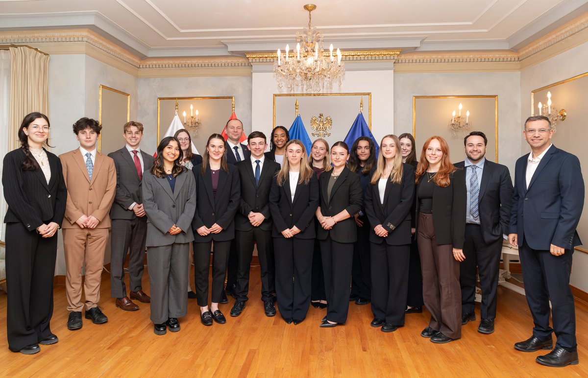 Embassy of Poland in Canada tweet media