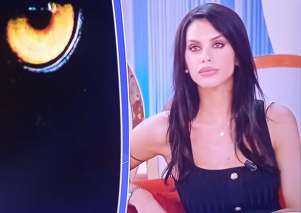 FiorellaVolpe1's tweet image. ✨😍✨ #LVB #fiorde #antonella