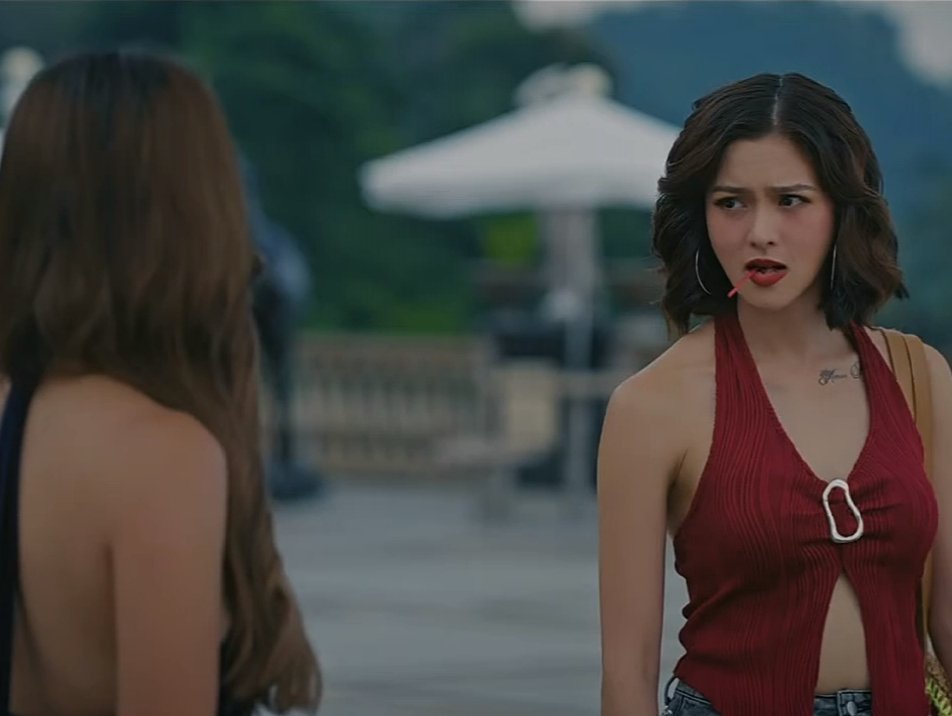 claa1ree's tweet image. grabe? all these Kim Chiu/Stella’s confrontation scenes in just one day? iba ka baks, literal ang bumangga giba!

#TheAlibiThreat #KimPau