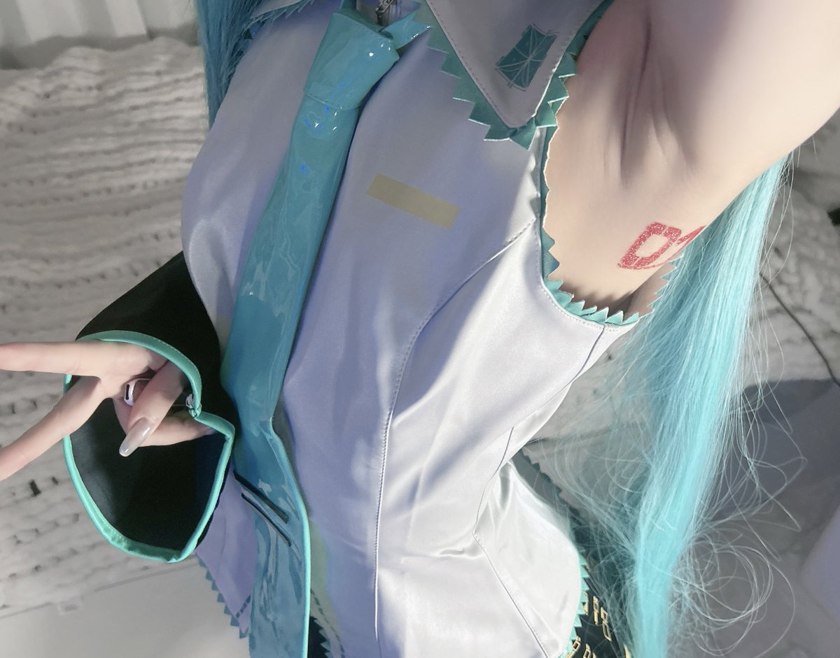 ゆに tweet media