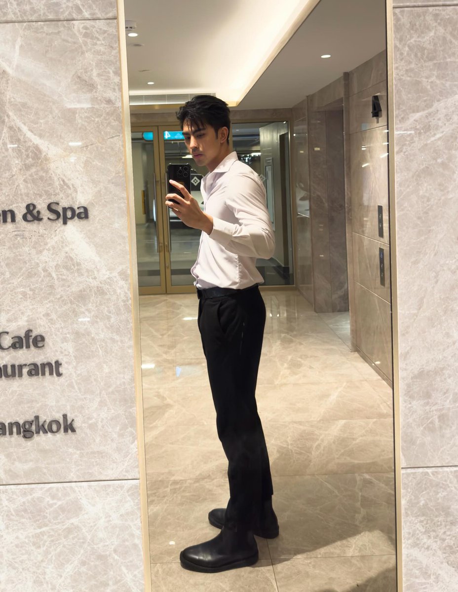 bbee_nrh's tweet photo. สวัสดีคนหล่อ #dunromch https://t.co/b1IpqAYzrj