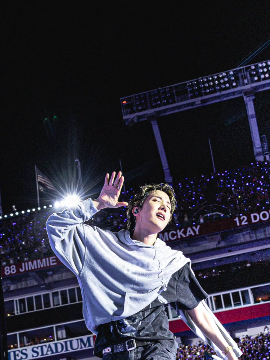 jhopeteamina's tweet photo. #jhope #제이홉 https://t.co/2UM6lqbi9J