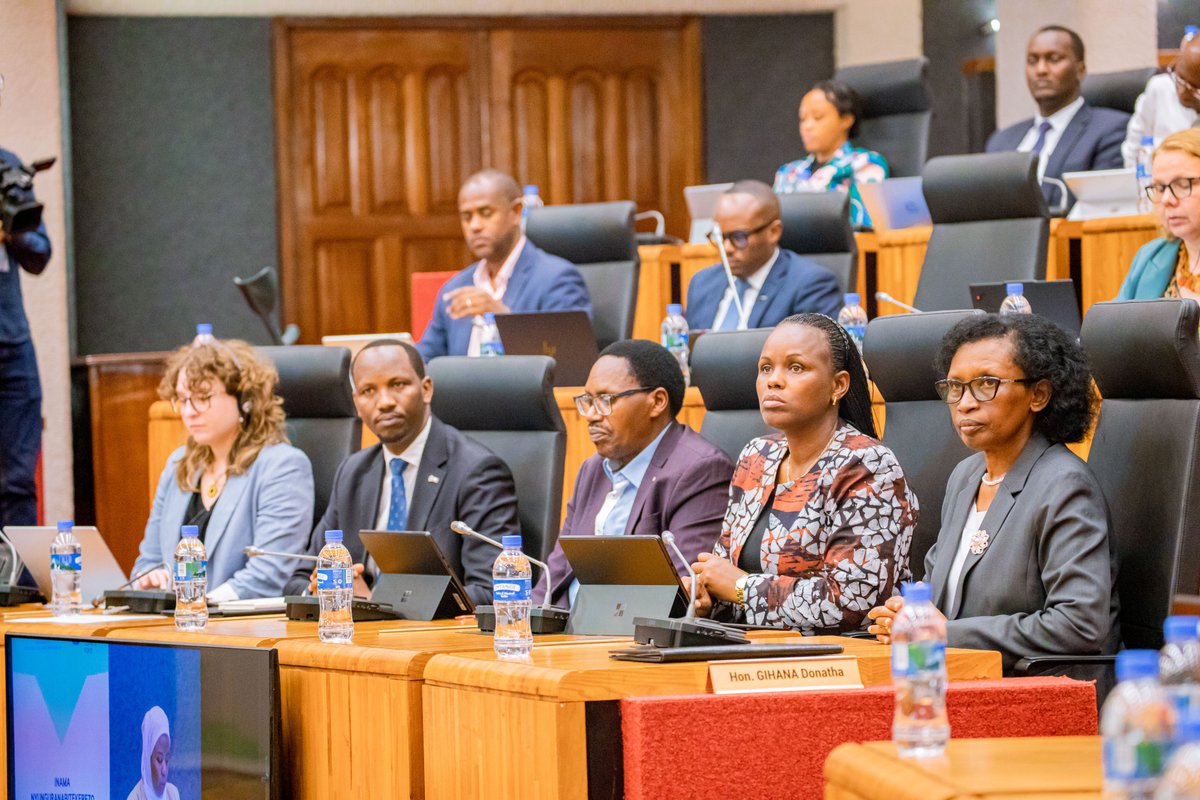UNIDORwanda's tweet photo. Through UNIDO, the support of @theGCF and collaboration with @ClimateParl &amp; @RwandaParliamnt, partners are strengthening Parliament’s capacity to advocate &amp; enact laws that support climate finance and accelerate Rwanda’s transition toward a green &amp; resilient economy. https://t.co/6ang8f3Jjc