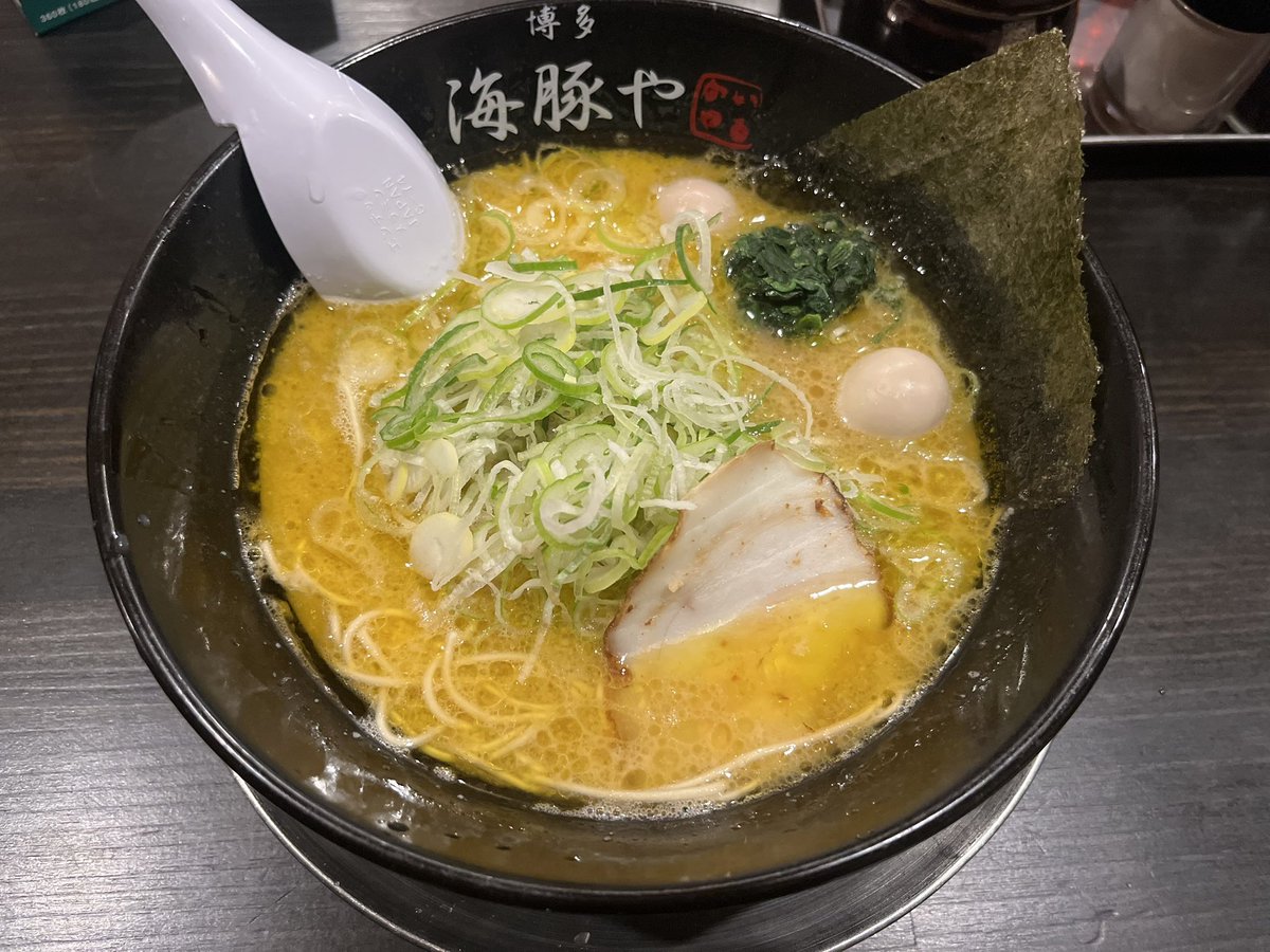 まるこ tweet media