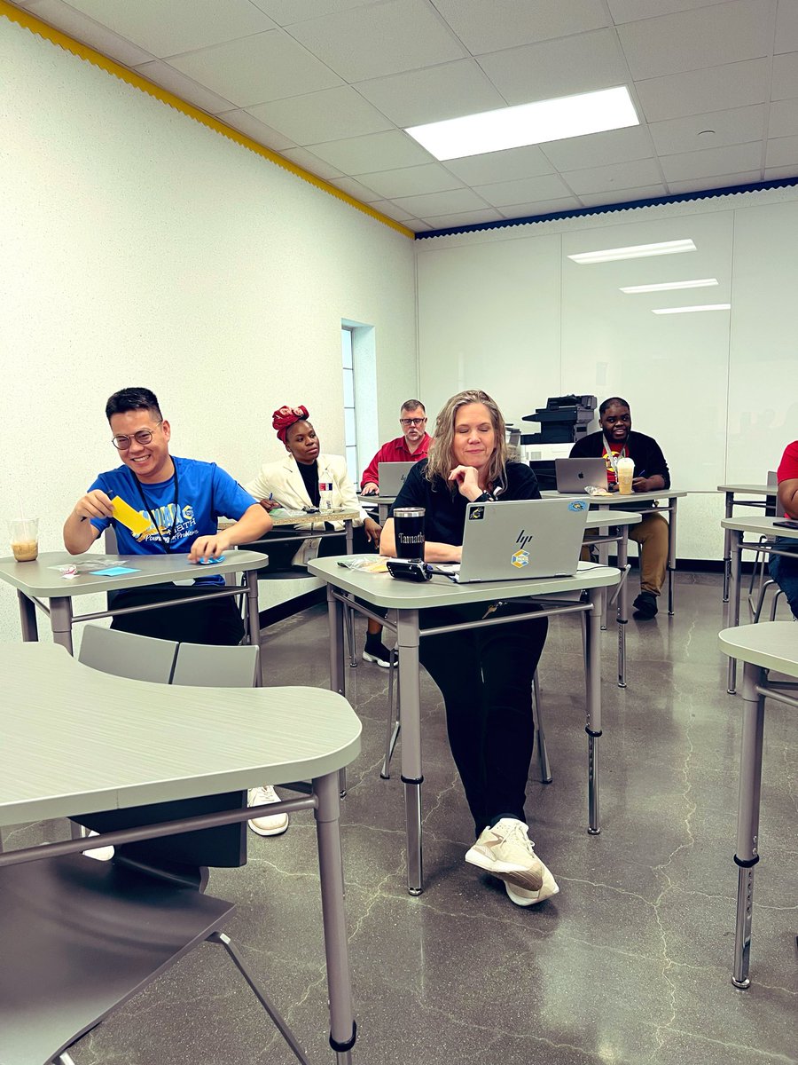 anyancy13's tweet photo. As the year wraps up for all stakeholders, positive framing is essential! Yesterday’s staff development on “Making an Impact with Positive Framing” was engaging, rewarding, and a reminder to focus on desired outcomes. ☀️📚 https://t.co/uTlHTNaCc0