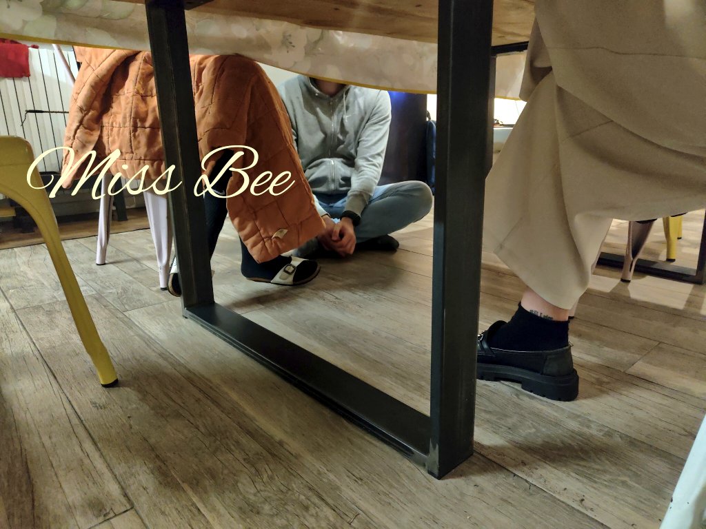 Miss Bee tweet media