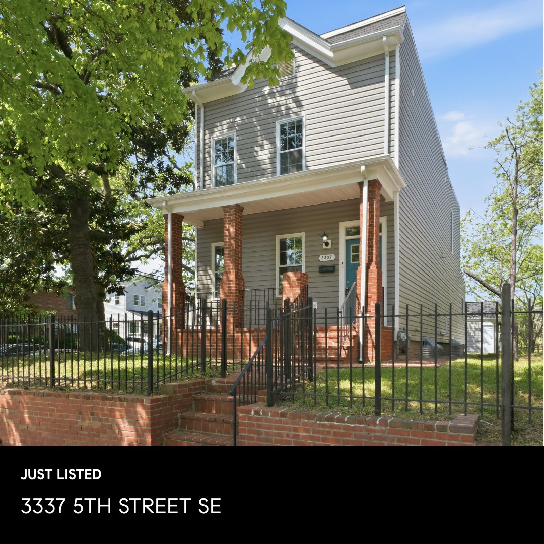 sellingdc's tweet photo. ✨ Just listed

Corner-lot detached home with bright, open living, a modern kitchen, and private fenced yard with 2-car garage. Upstairs features a primary suite, two additional bedrooms &amp; a flexible lower level offering walk-out access.

Open House Sunday 1–3 PM

#JustListed https://t.co/3rQCaBrtzT