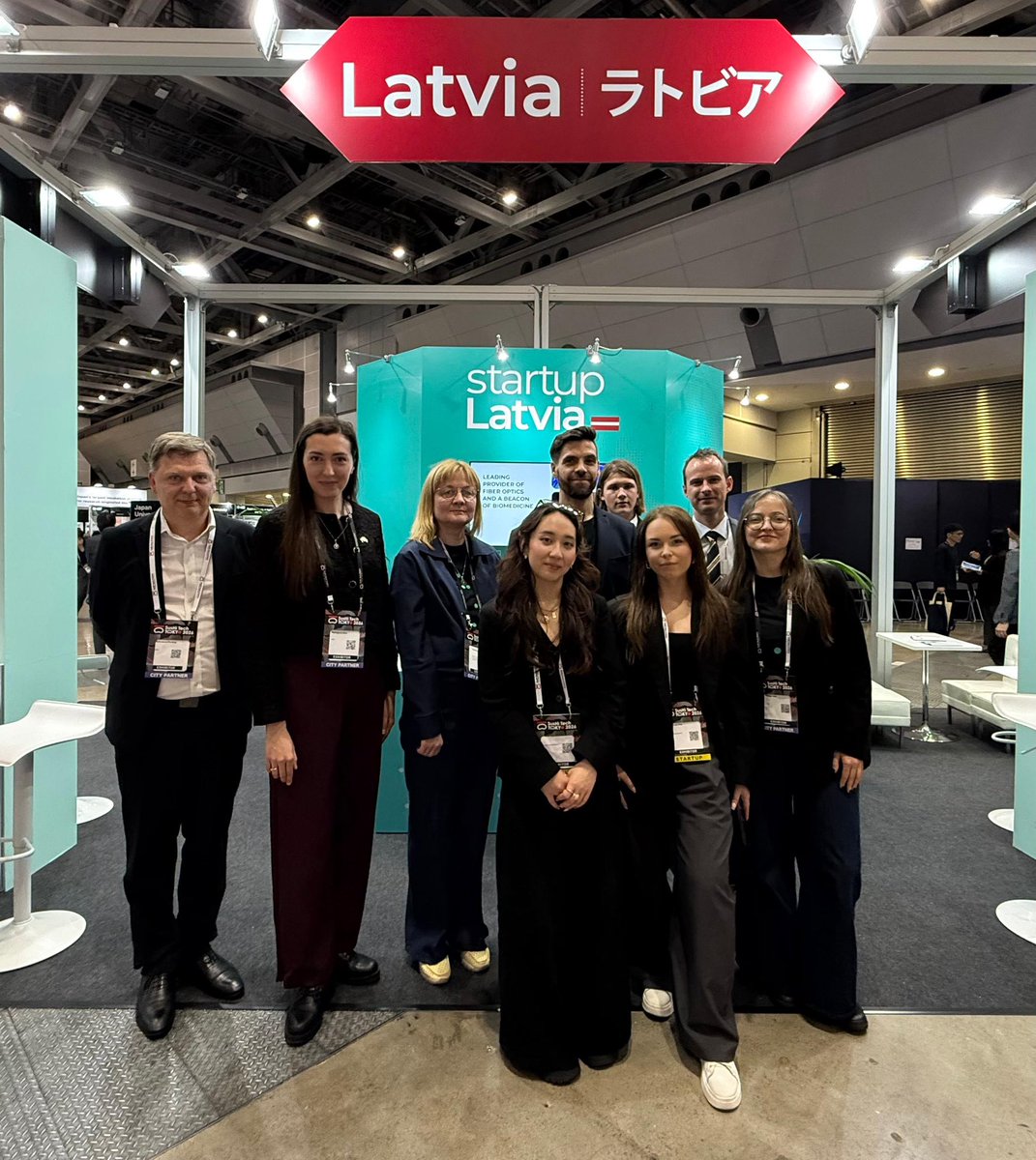 Latvia in Japan #StandWithUkraine 🇺🇦 tweet media