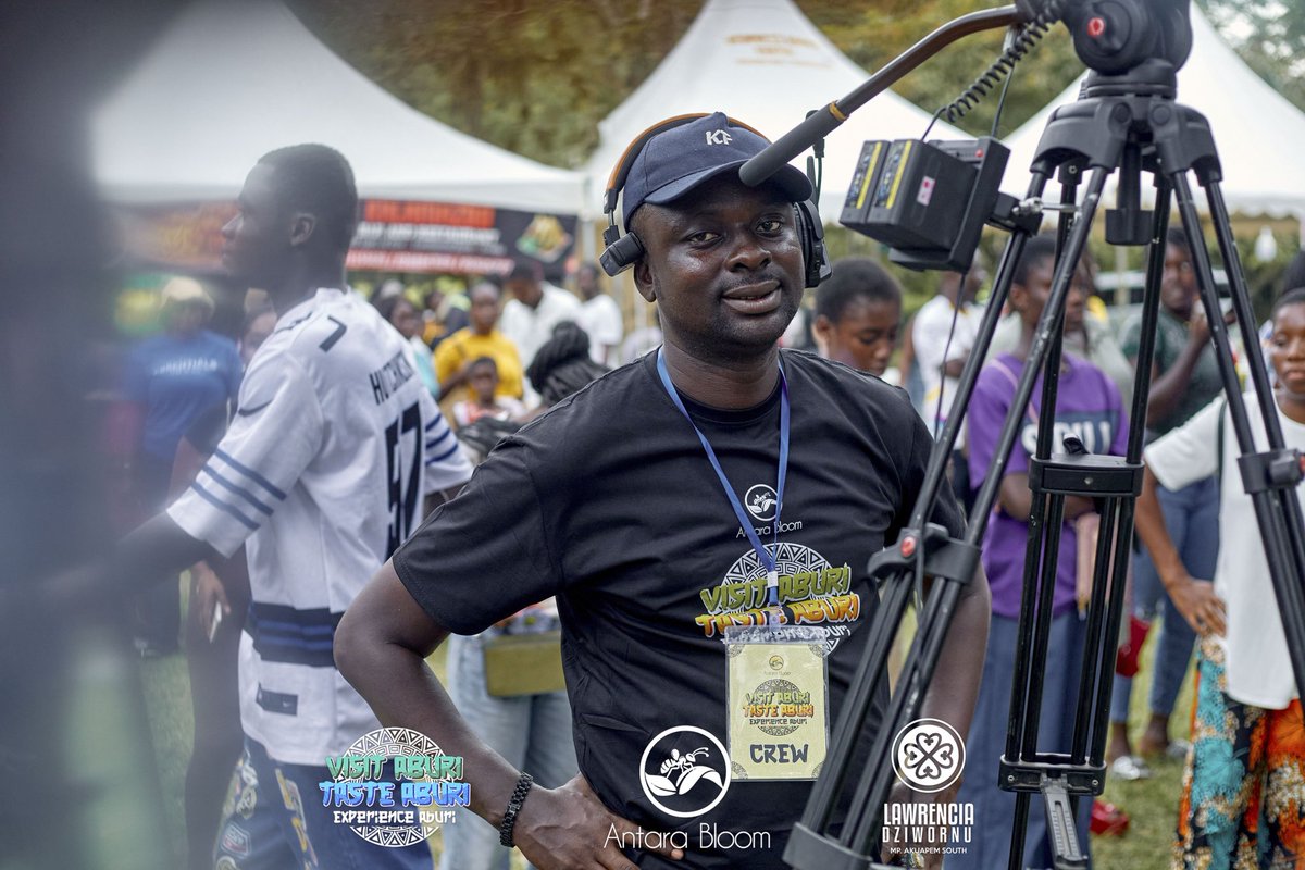 AntaraBloom's tweet photo. Our UNSUNG HEROES BEHIND the scenes 🎥📷

#VisitAkwapem #RideandBloom https://t.co/JHA57ClPN2