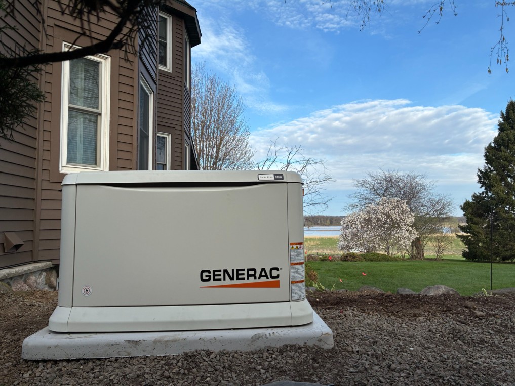 gsclakecountry's tweet image. Spring sunshine brings peace, comfort, and time spent where it matters most.

A home standby generator adds one more layer of peace of mind; keeping your home powered and your family protected through every season.

#PeaceOfMind #HomeGenerator #StandbyPower #Generac