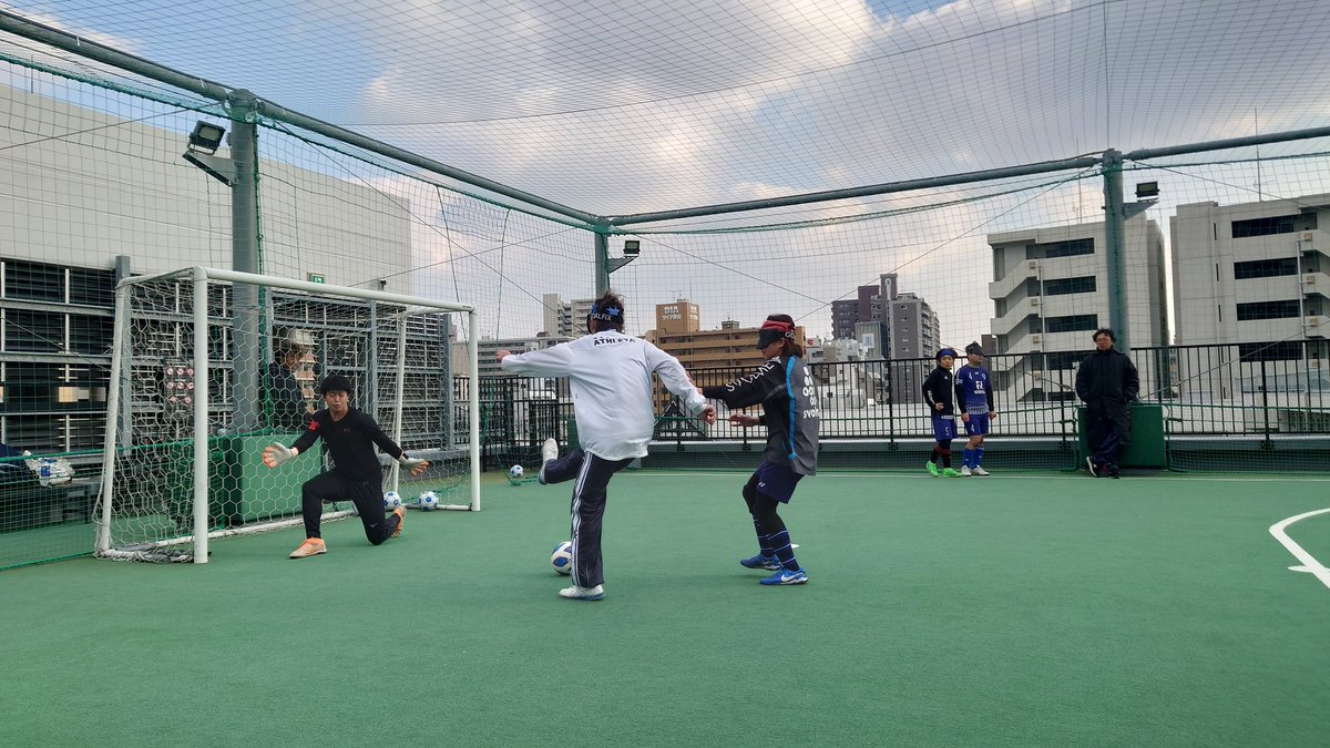 LSFukuoka's tweet photo. 《練習のお知らせ》
3日(日)のチーム練習は14時から
カイタック スクエア ガーデン(@CAITAC0611)
アビスパコートで行います⚽🎶
#ブラインドサッカー #パラスポーツ #福岡 https://t.co/6Y5Eoz9GBn