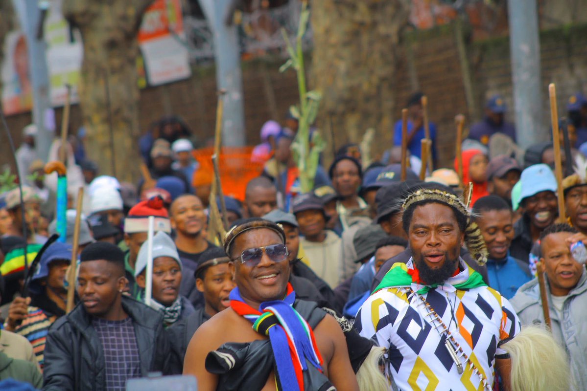 Mditshwer's tweet image. If he was alive he was gonna be there amongs us in full force. Painful that he had to die without witnessing this movement. #RIP