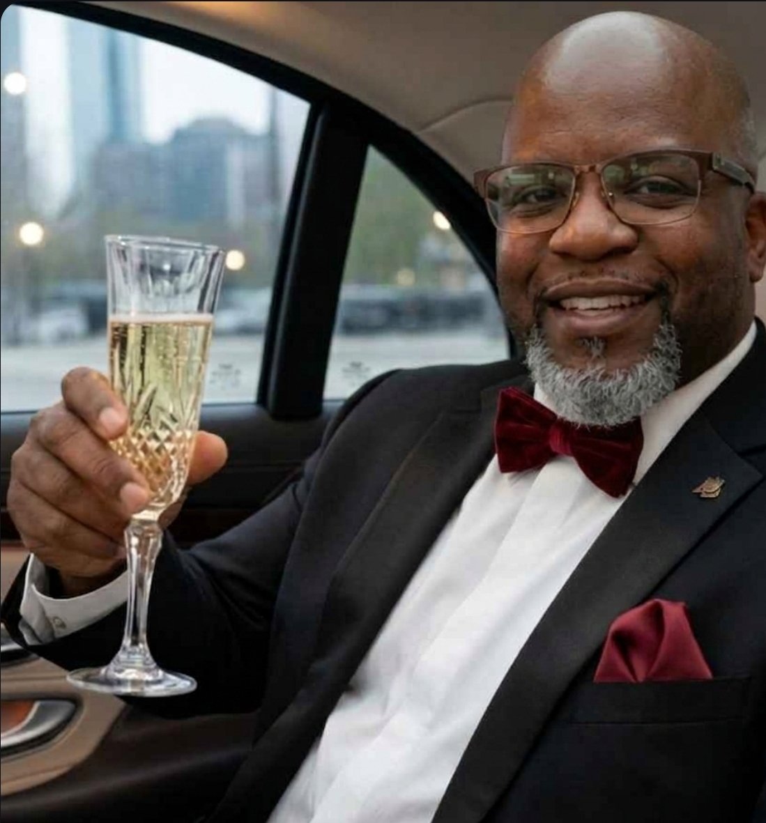 MemphisTNDel901's tweet photo. Thanking God, the ancestors for another trip around the 🌞 HAPPY BIRTHDAY TO MEEEE!!!! ♉️♉️♉️ #CHAPTER47 #ENOUGHISENOUGH #THEBLACKDELEGATIONSAIDIT #WEHADENOUGH https://t.co/Xtc1SfWsbY